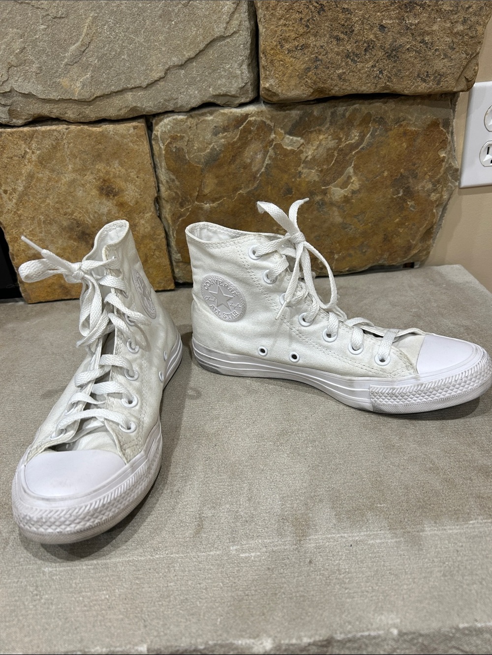 White converse hi top all star sneakers